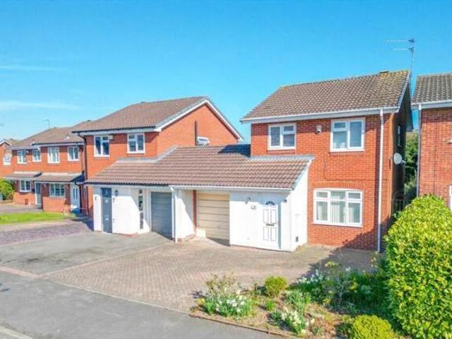 House for sale in Nuneaton, Nuneaton and Bedworth