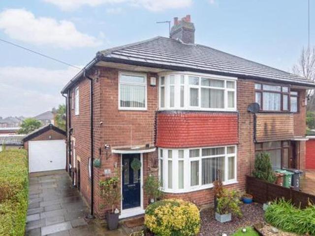 House for sale in Pudsey, West Yorkshire