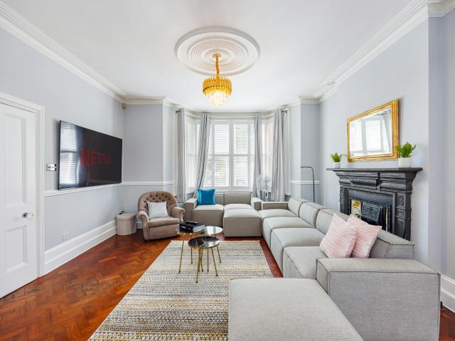 Apartment for rent in London Borough of Ealing, Greater London