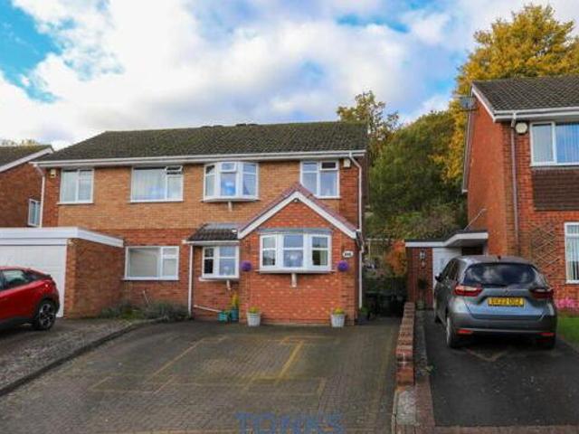 House for sale in Halesowen, West Midlands