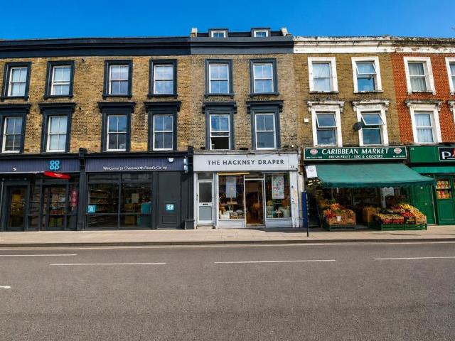Apartment for rent in Homerton, Greater London
