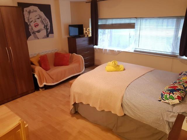Studio for rent in London Borough of Brent, Greater London