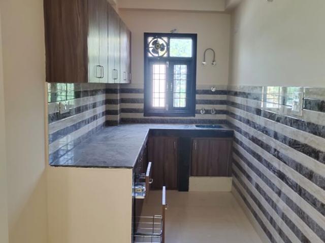 Property for rent in Deri