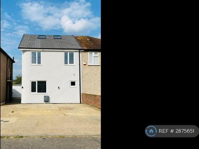 House for rent in Yeading, Greater London
