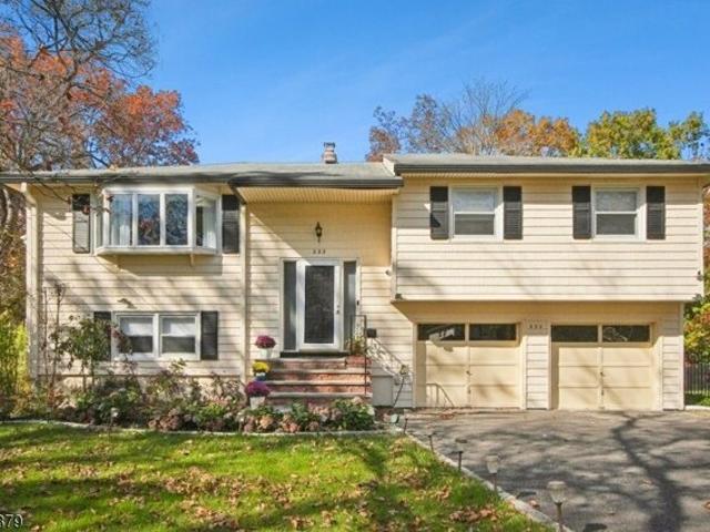 House for sale in Berkeley Heights, New Jersey