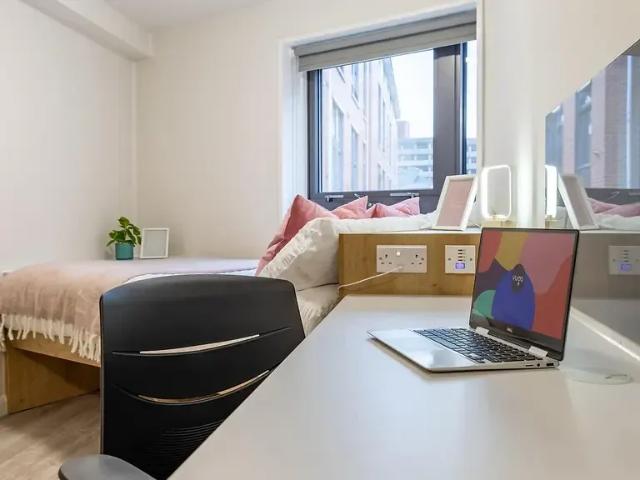 Apartment for rent in The Park, City of Nottingham