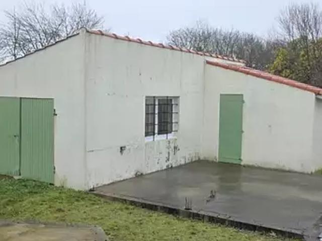 Garage vente à Saint-Nazaire, Arthon-en-retz