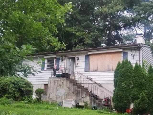 House for sale in Lake Carmel, Putnam County
