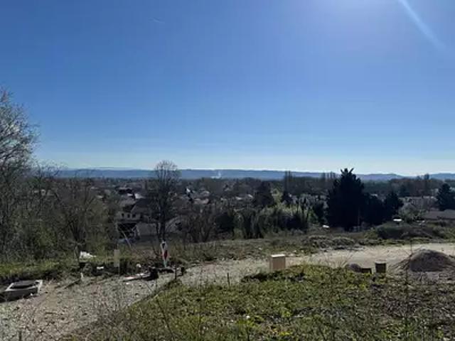 Terrain vente à Chavanoz Le Bourg, Chavanoz