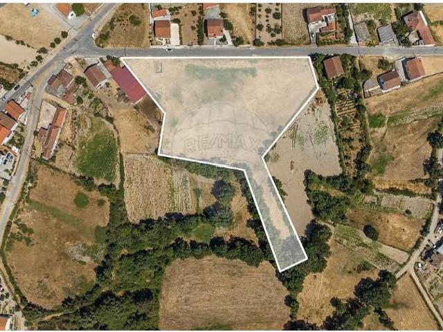 Terreno venda em Cimo de Vila da Castanheira, Chaves
