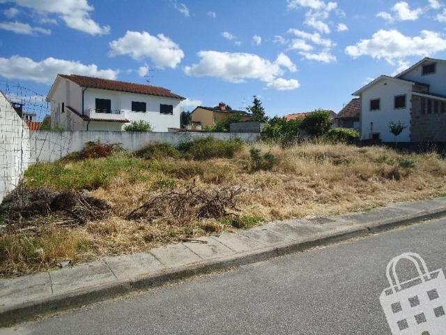 Terreno venda em Chaves, Vila Real