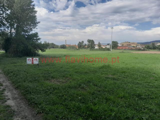 Terreno venda em Chaves, Vila Real