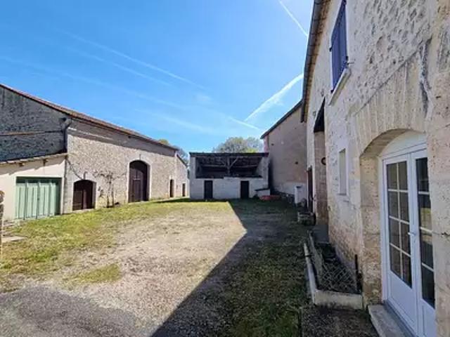 Maison vente à Angoulême, Chazelles