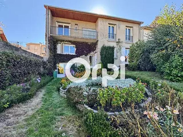 Maison vente à Le Finet, Chazelles-sur-Lyon