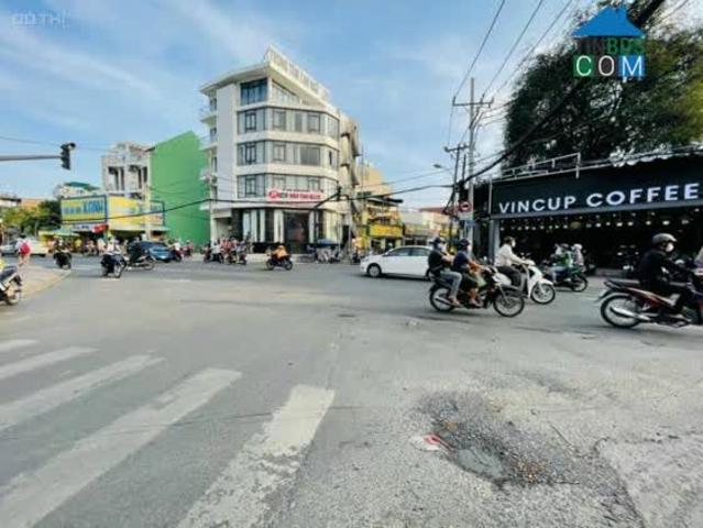 Nhà mặt phố bán tại Khuôn viên UBND Thành phố Hồ Chí Minh, Thành phố Hồ Chí Minh