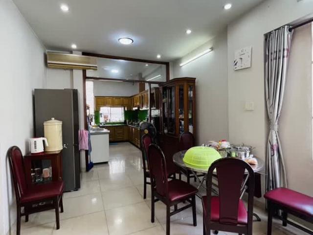 Nhà bán tại Khuôn viên UBND Thành phố Hồ Chí Minh, Thành phố Hồ Chí Minh