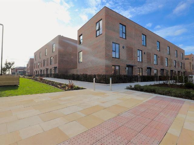 House for rent in The Haulgh, Lee Bank