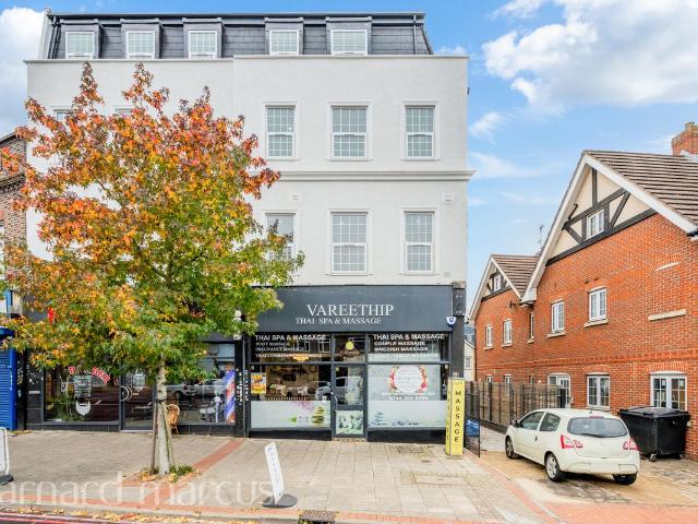 Apartment for rent in Worcester Park, Greater London