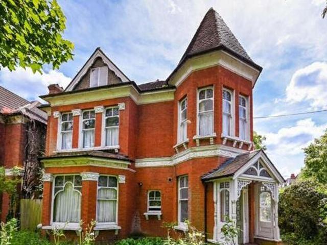 House for sale in Sutton Green, Woking