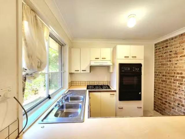 Condo for rent in Sydney, New South Wales