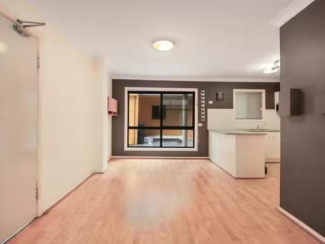 House for rent in Wollongong West, New South Wales