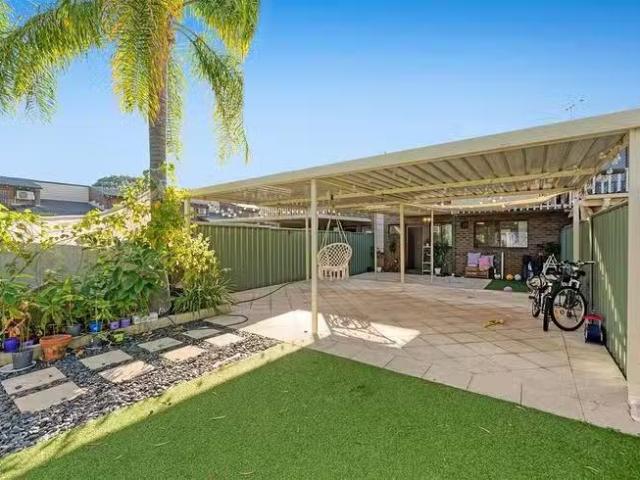 House for rent in Booragoon, Western Australia
