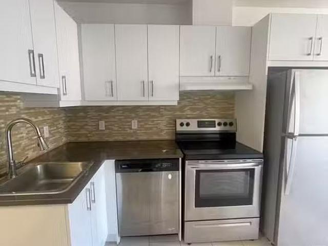 Condo for rent in St. Leonard's, Quebec