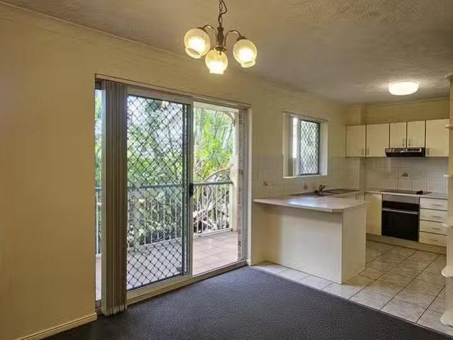 Apartment for rent in Toombul, Queensland