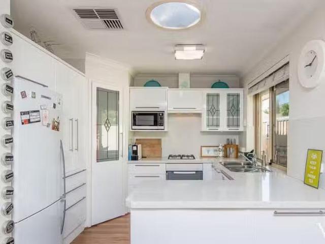 House for rent in St James, Western Australia