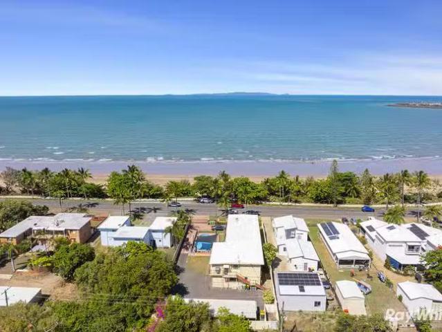 Apartment for rent in Lammermoor, Queensland