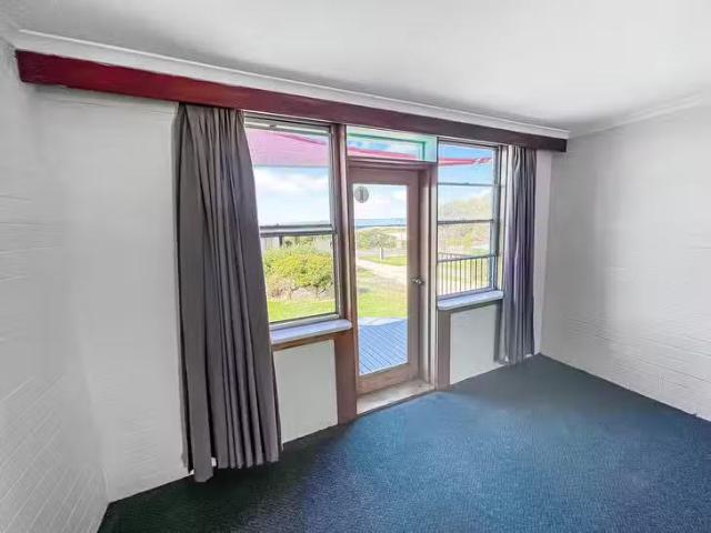 House for rent in Scamander, Tasmania