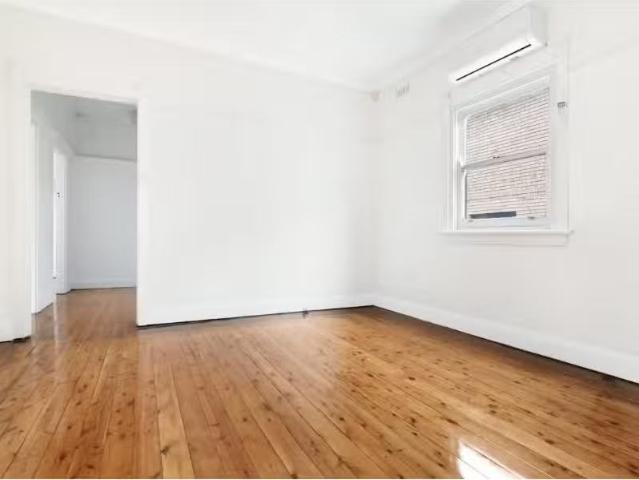House for rent in Wollongong West, New South Wales