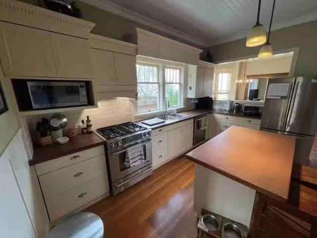 House for rent in Nanaimo, British Columbia