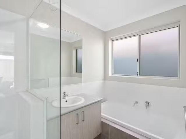 Apartment for rent in Brabham, Western Australia