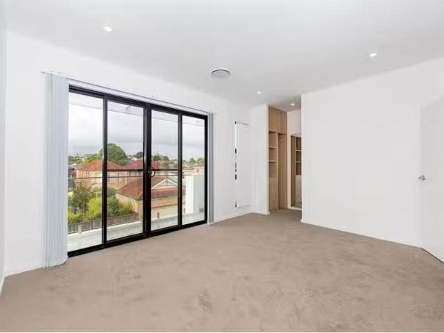 Condo for rent in Sydney, New South Wales
