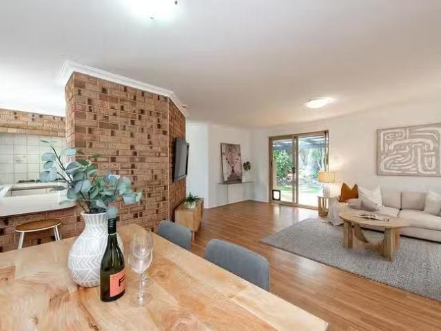 House for rent in Kingsley, Western Australia