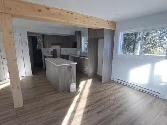 Apartment for rent in Les Collines-de-l'outaouais, Quebec