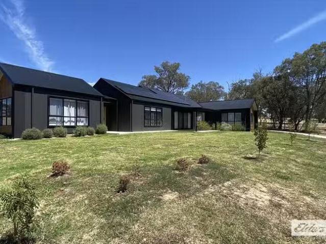 House for rent in Jindera, New South Wales