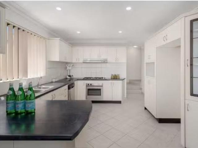 Condo for rent in Sydney, New South Wales