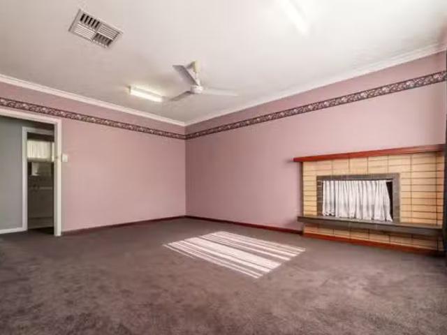 House for rent in Maida Vale, Western Australia