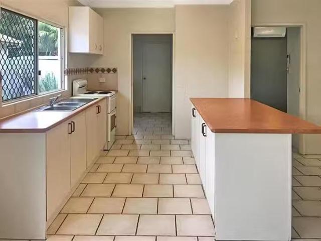 House for rent in Redlynch, Queensland