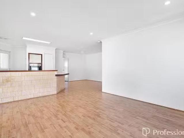 House for rent in Huntingdale, Western Australia