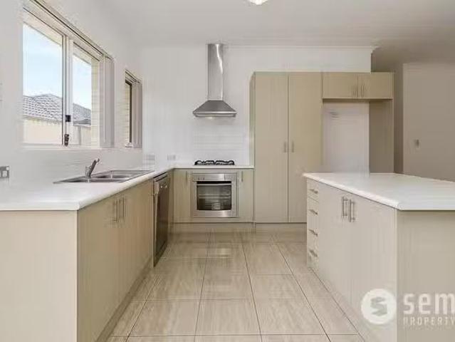 House for rent in Aubin Grove, Western Australia