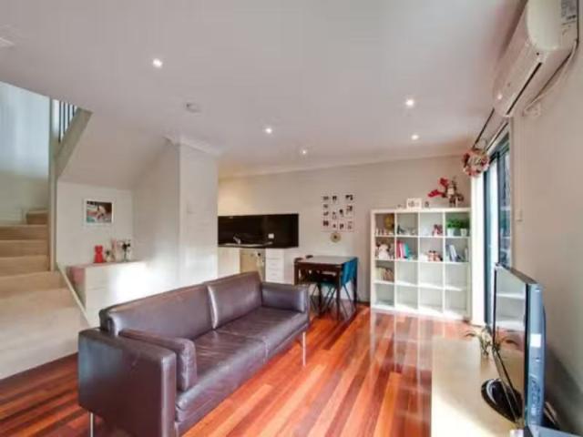 Condo for rent in Sydney, New South Wales