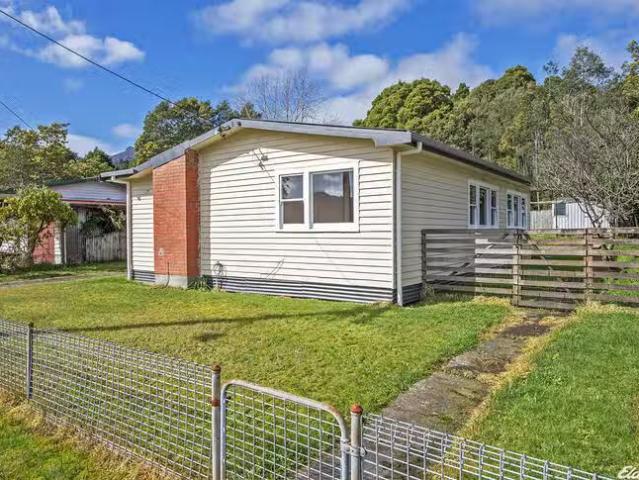 House for rent in Queenstown, Tasmania