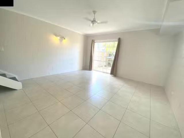 Apartment for rent in Cannonvale, Queensland