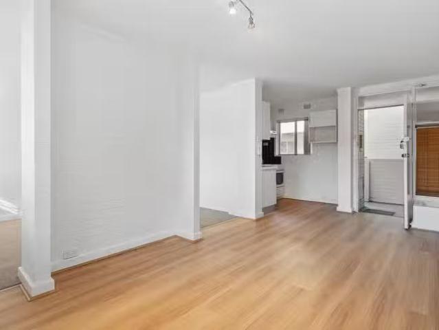 House for rent in Kingsdale, New South Wales