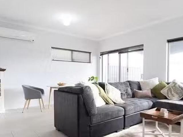 House for rent in Caversham, Western Australia