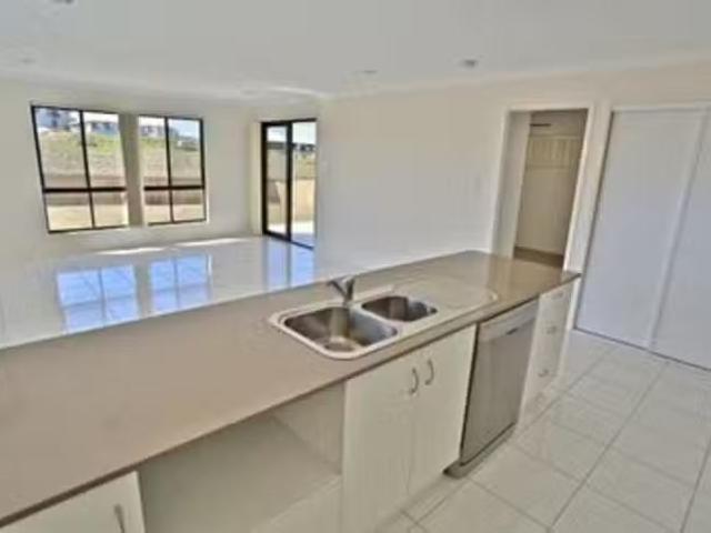 House for rent in Tamborine Mountain, Queensland