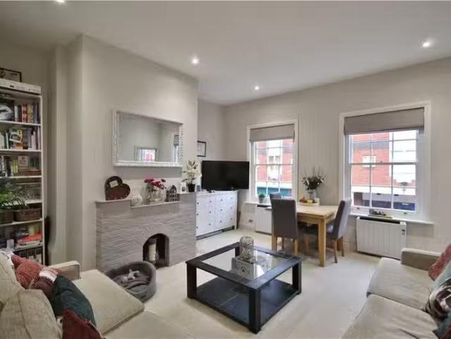 Apartment for rent in Westborough, Surrey
